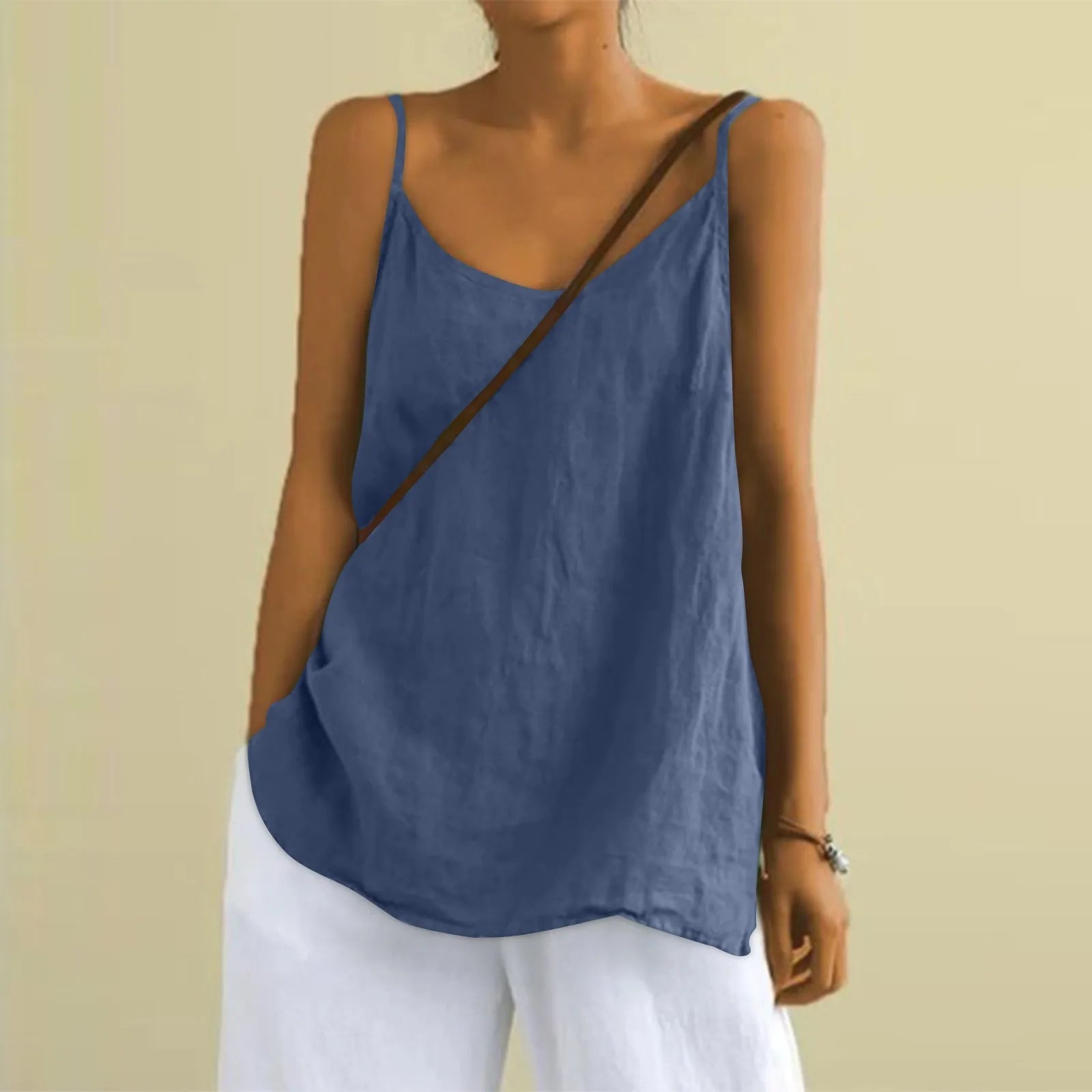 Women's Sleeveless Top - Casual Style and Perfect Comfort for Daily Wear