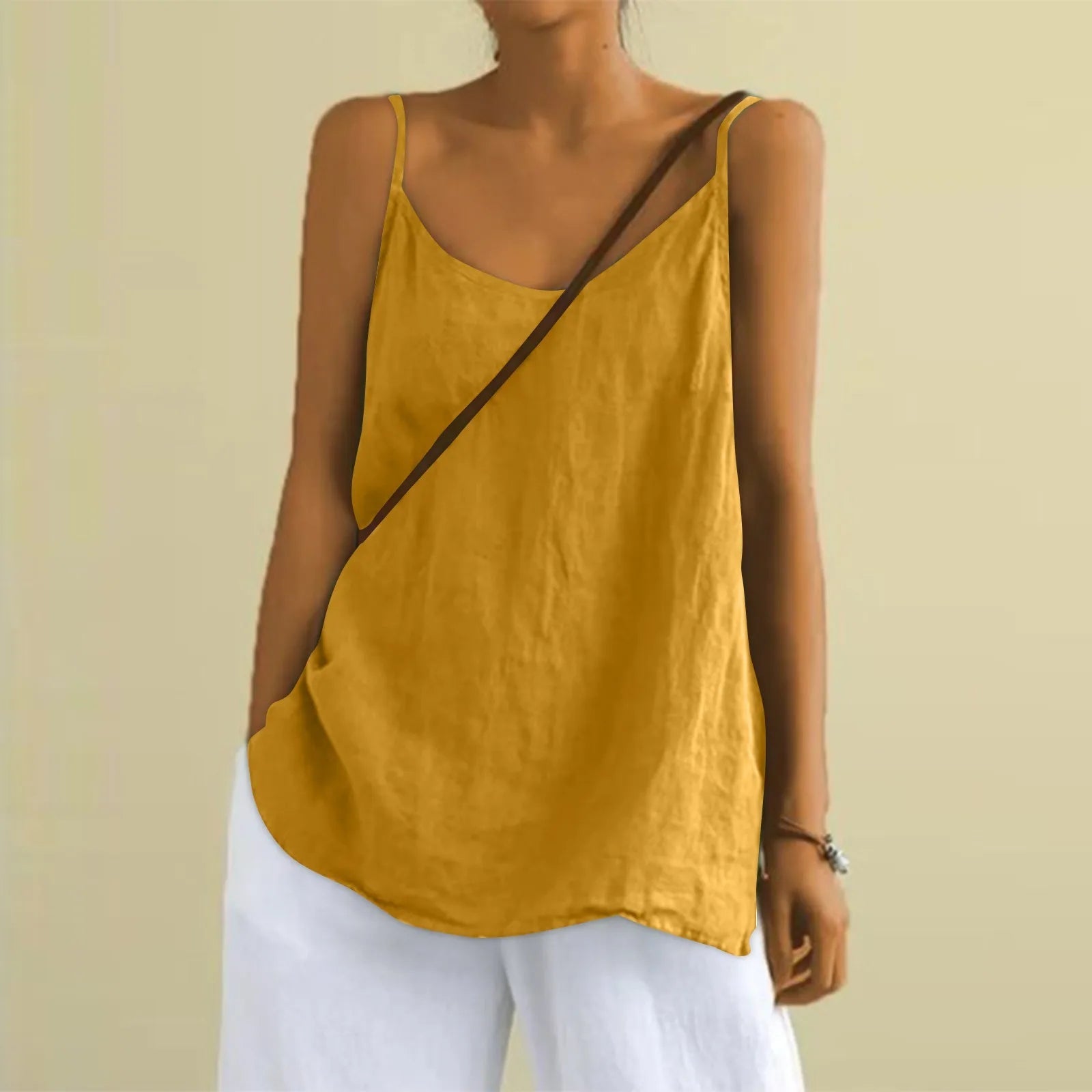 Women's Sleeveless Top - Casual Style and Perfect Comfort for Daily Wear