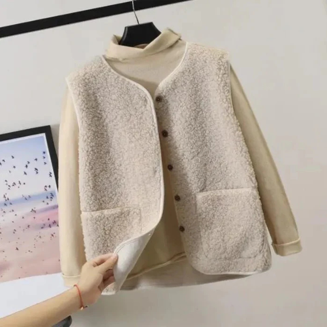 Elegant women's jacket with buttons and hook decoration for comfort and style