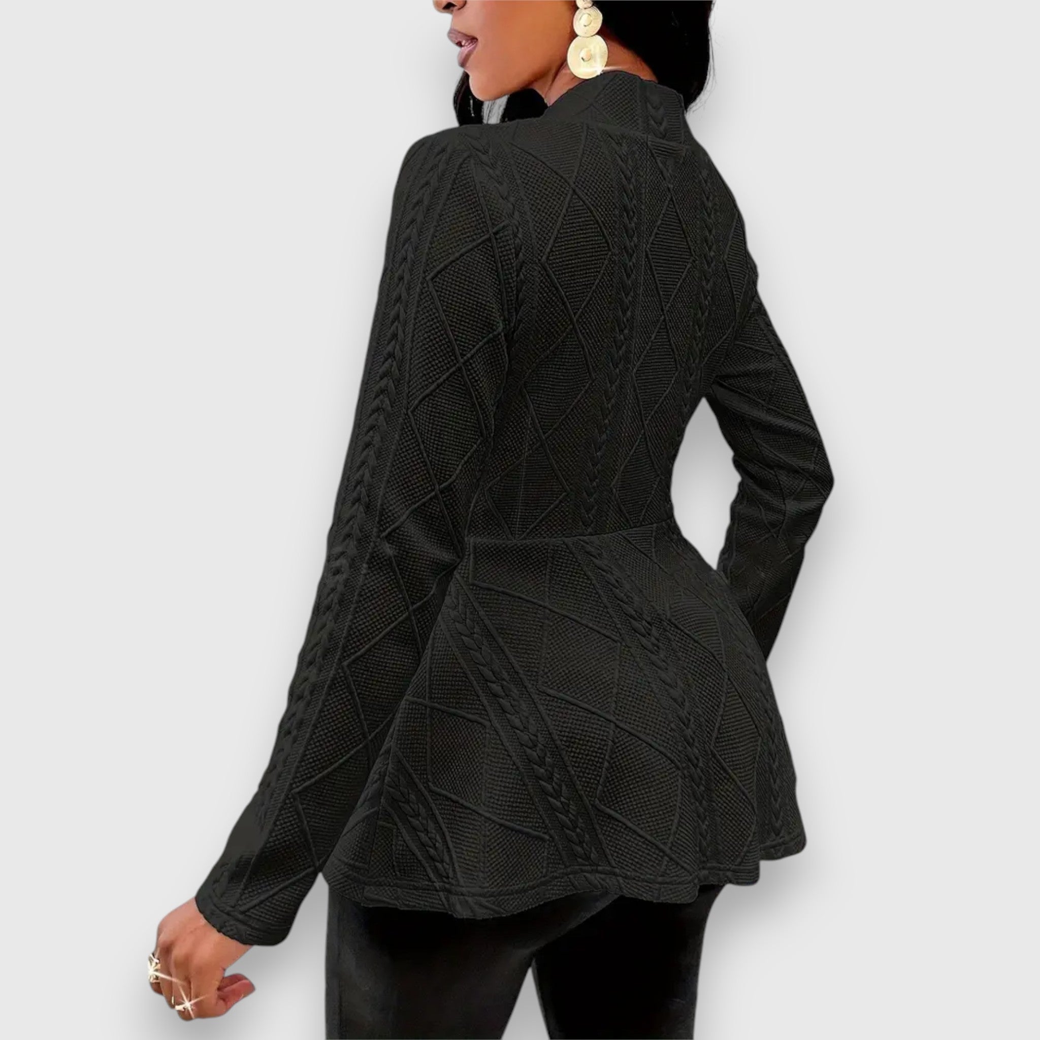 Elegant and Chic Women's Blazer for a Stylish Look