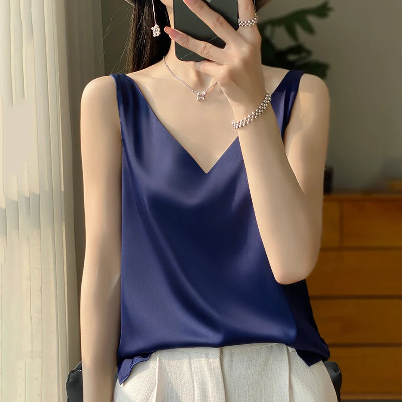 Women's Top Maskil - Stunning Design and Unmatched Softness