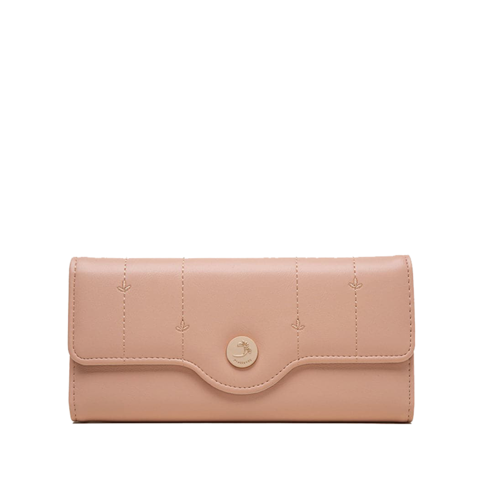 Small and Elegant Triangular Wallet for Easy Storage and Sophisticated Style