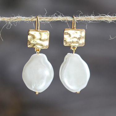 Astrea Earrings with Water Pearls in Stunning Vintage Style