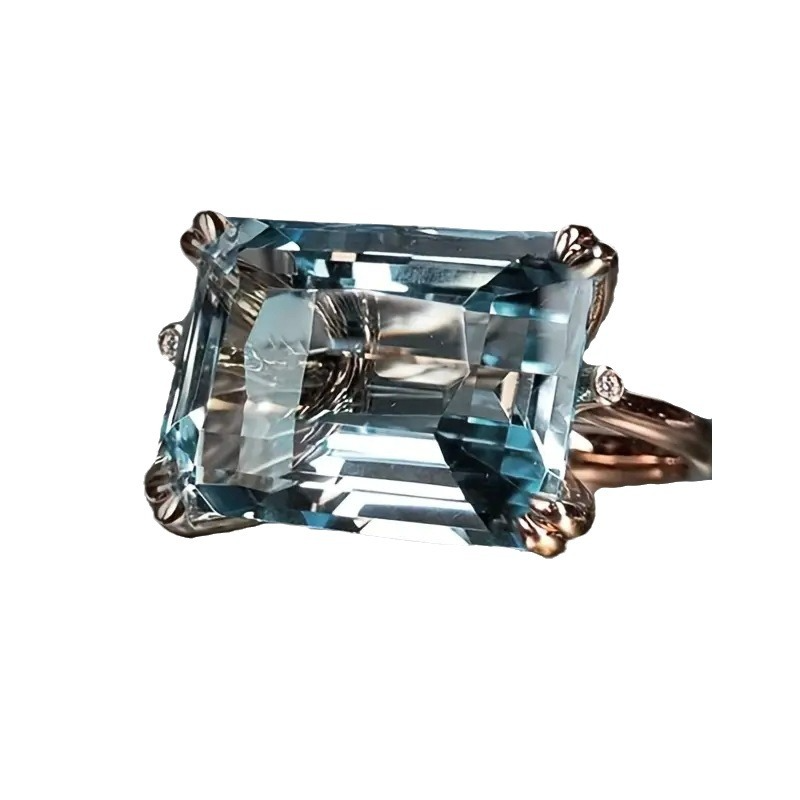 Overall - Vintage Style Zirconia Ring in Stunning Blue