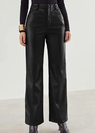 High-Quality Women's Leather Pants โ Elegant and Confident at All Times