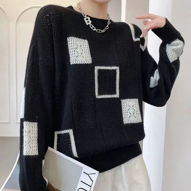 Izallina Women's Warm Sweatshirt with Fashionable Design and Perfect Comfort