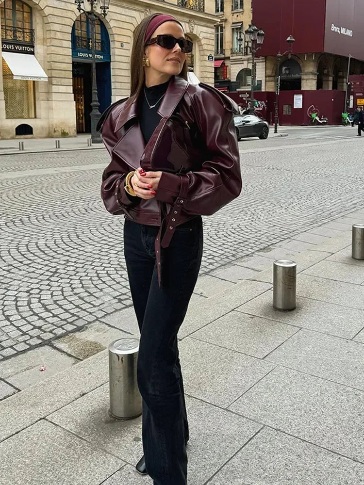 Sophie | Fashionable and Modern Short Belt for a Natural and Trendy Look