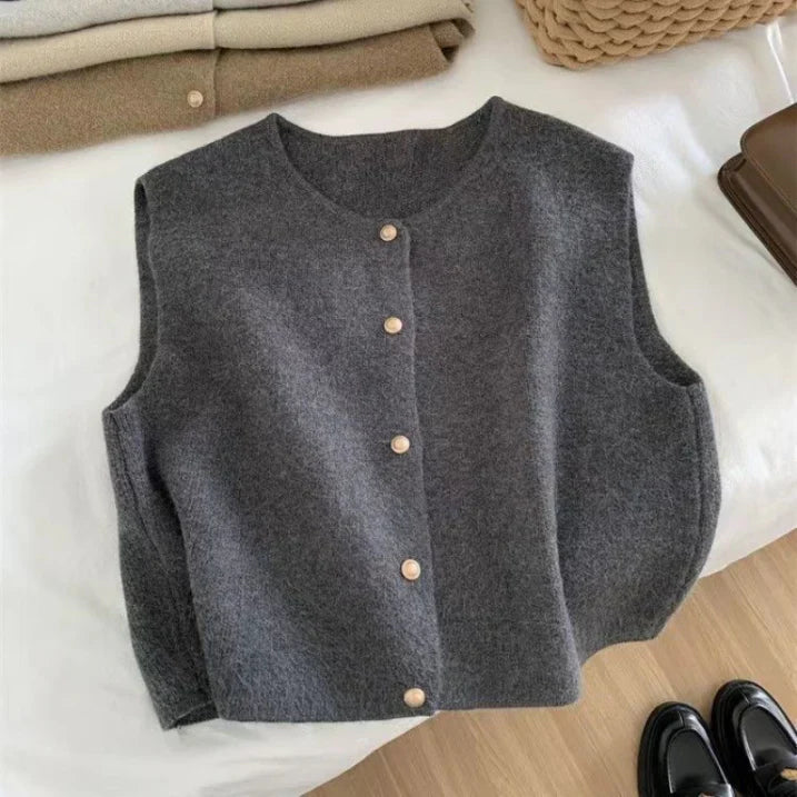 Light and Elegant Sleeveless Feather Vest for Women - The Perfect Springwear