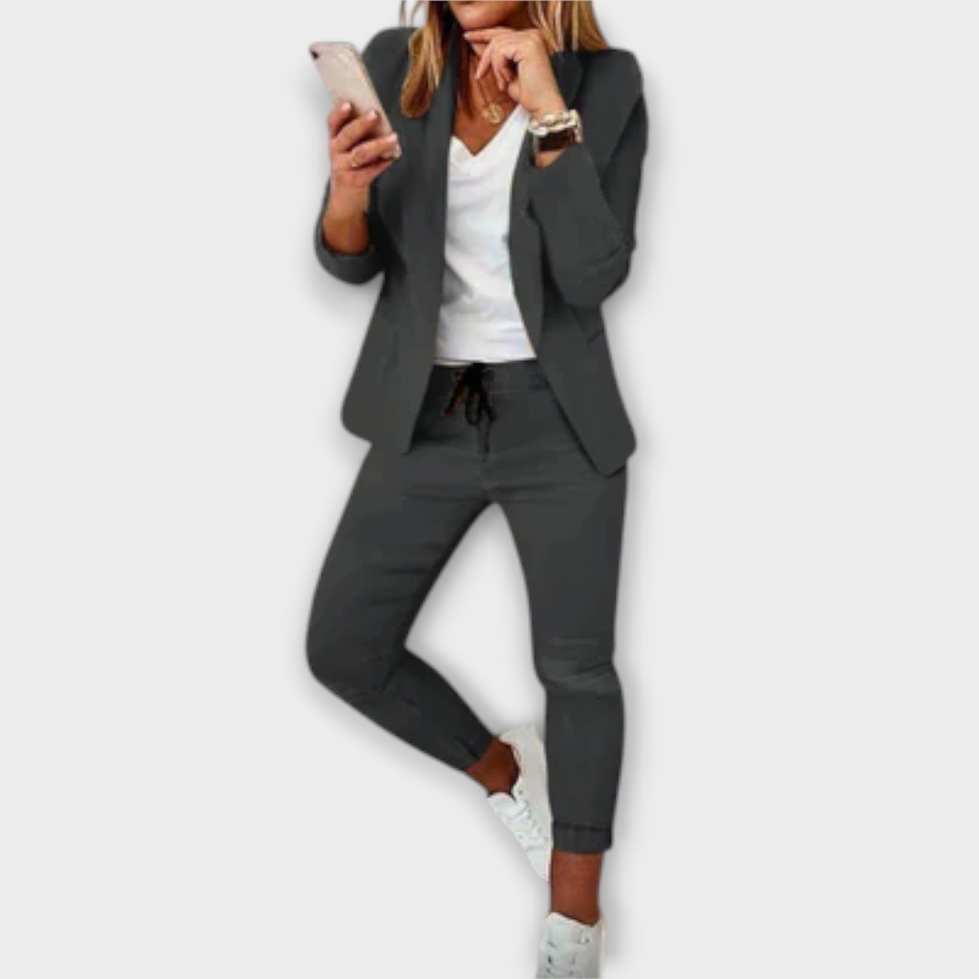 Elegant Laser Set and Perfect Comfort for a Professional and Polished Look