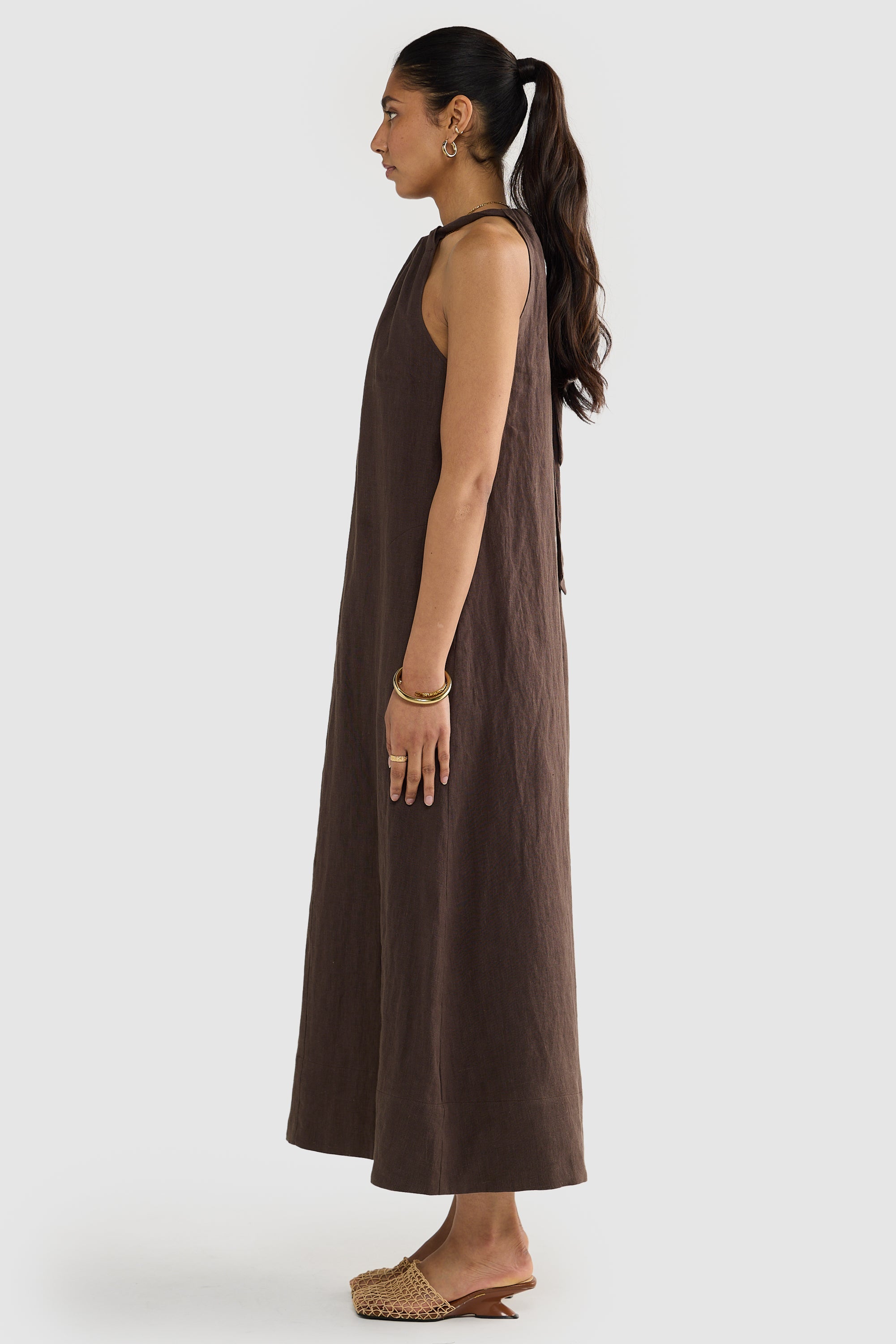 Elegant Beach Dress with Linen Belt for a Summer Style and Glamour