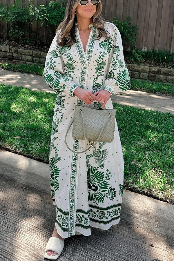 Elegant Maxi Dress with Botanical Design - A Natural and Stunning Addition for a Perfect Look