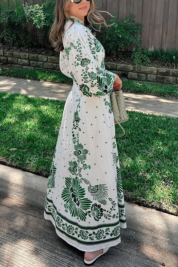 Elegant Maxi Dress with Botanical Design - A Natural and Stunning Addition for a Perfect Look