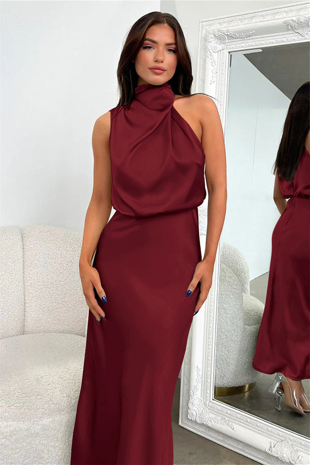 Elegant Satin Sleeveless Bridal Dress with Halter Sleeves for a Special Occasion