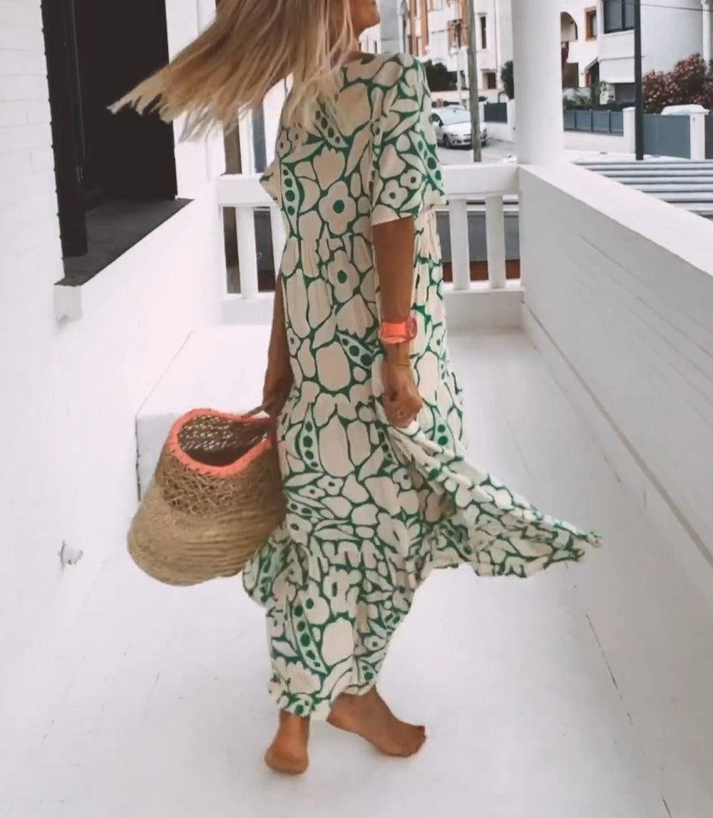 Elegant Women's Dress by Sanne in a Short Design for a Sleek and Stunning Style