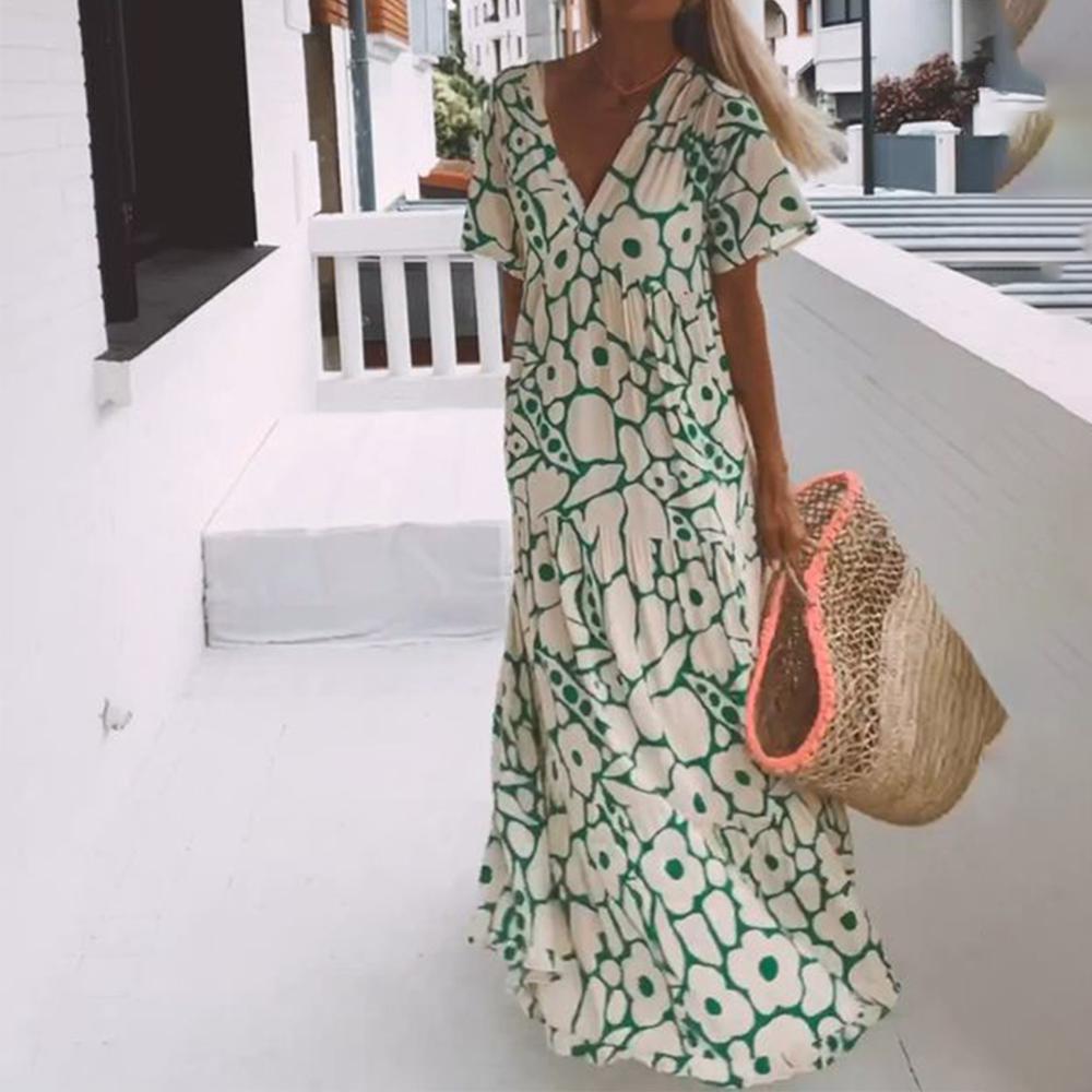 Elegant Women's Dress by Sanne in a Short Design for a Sleek and Stunning Style