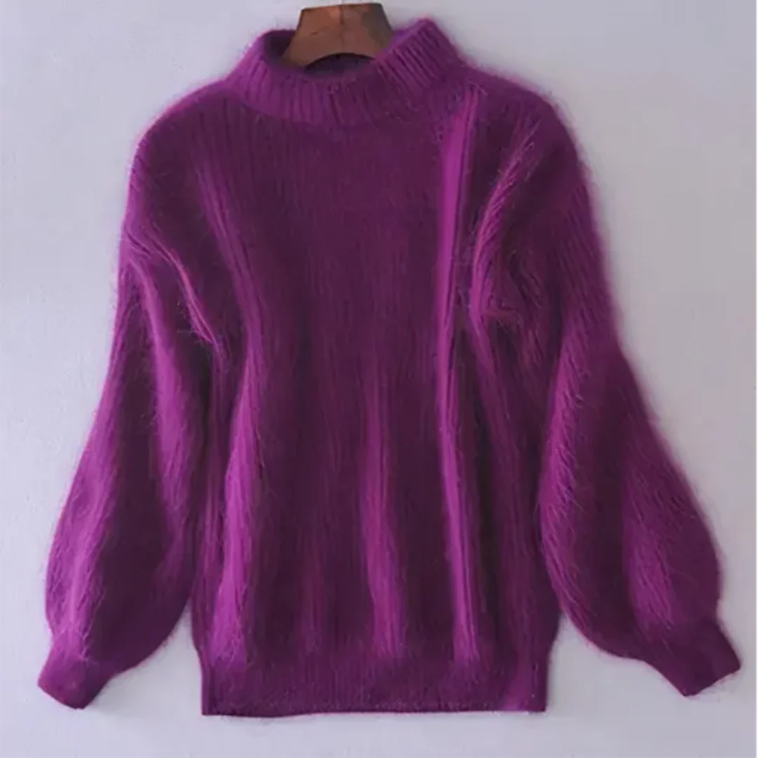 Elegant women's winter sweatshirt with long sleeves for warmth and comfort