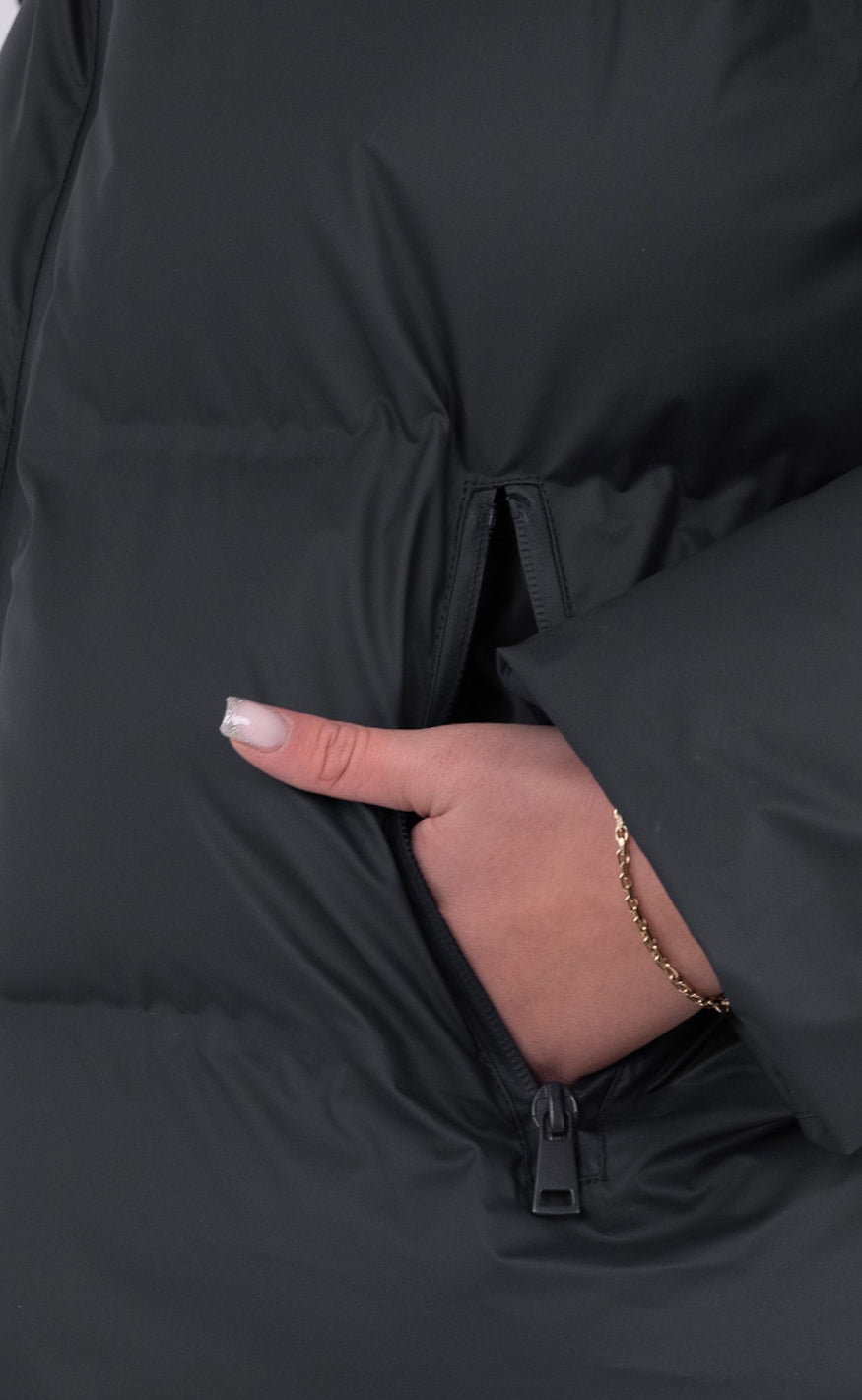 Katerina | Elegant Black Feather Coat with Hood for Stunning Style