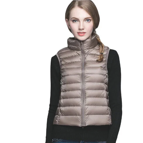 Leontine Daman Sleeveless Tank Top - The Perfect Winter Combination of Style and Warmth