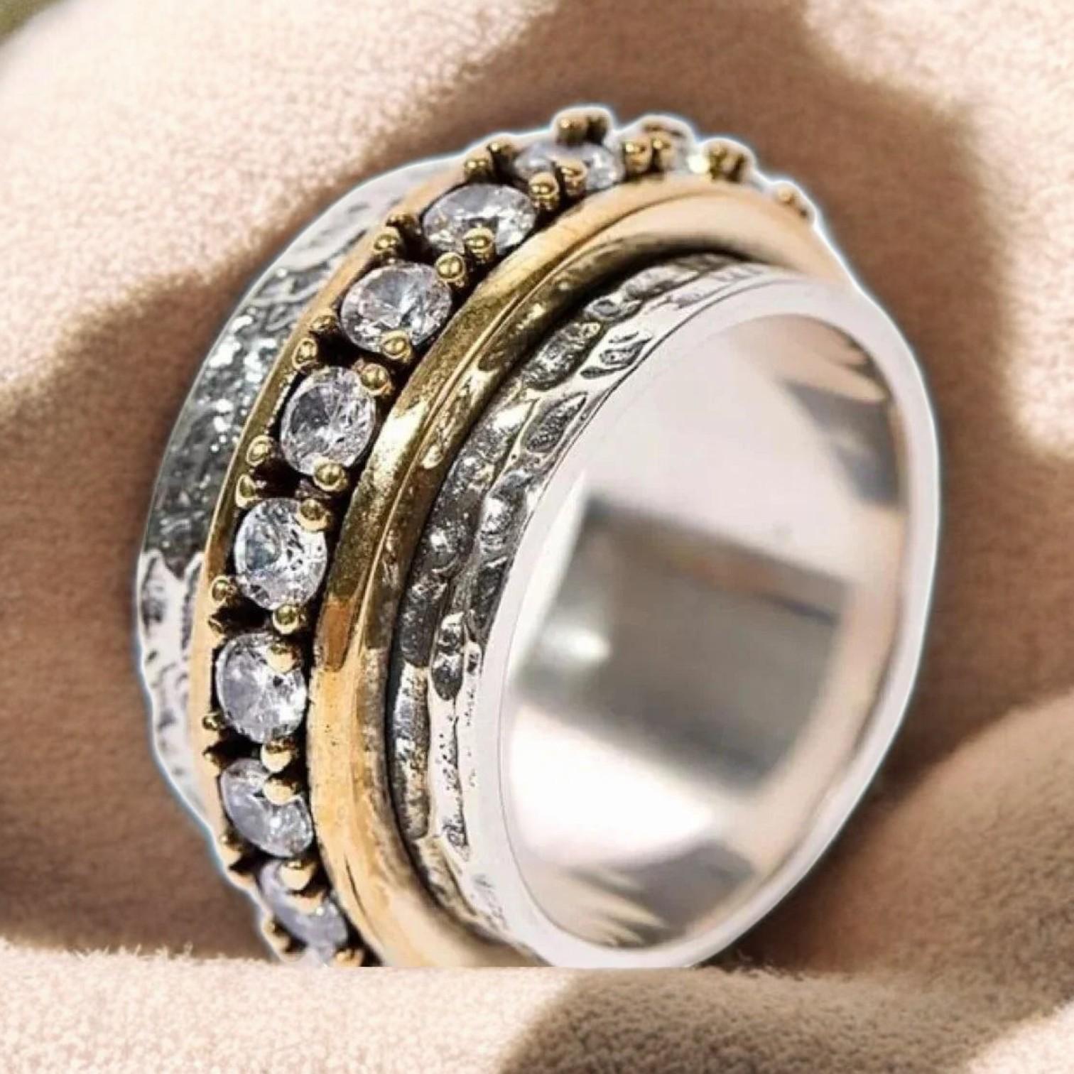 Bernice – Elegant Luxury Ring Crafted in Gold and Silver with Embedded Zirconia