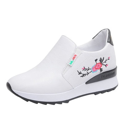 Orthopedic Cozy Stroller with Flower Decoration for Peaceful and Relaxing Sleep