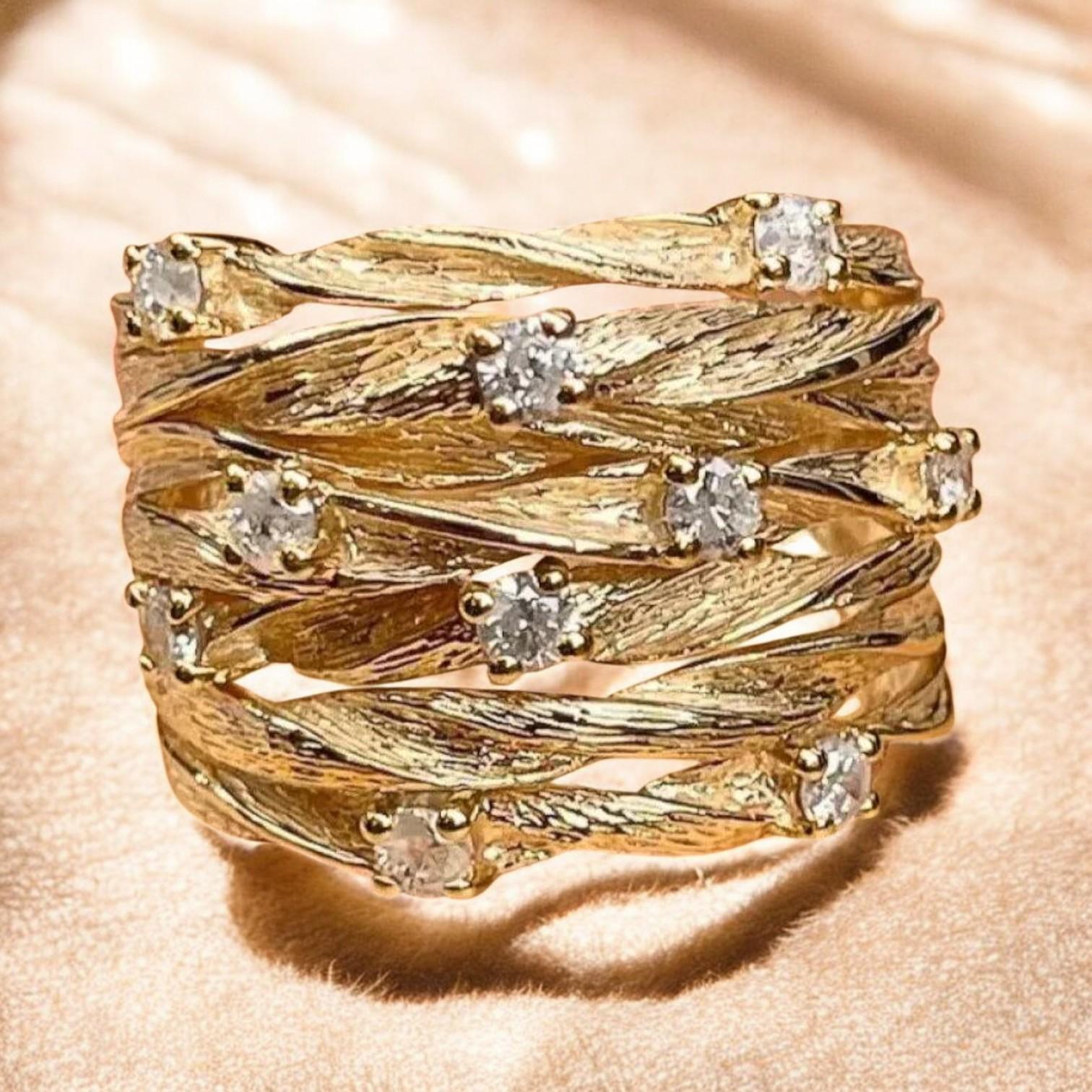 Unique Vintage Gold Ring with Stunning Gwendoline Design