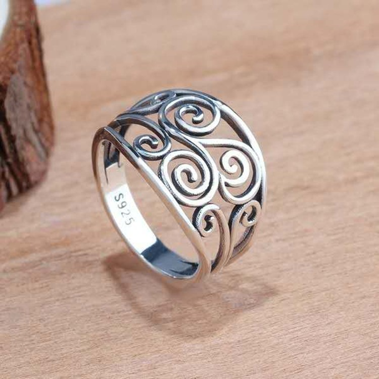 Earrings - Tat Toggle Hole Silver Vintage Special