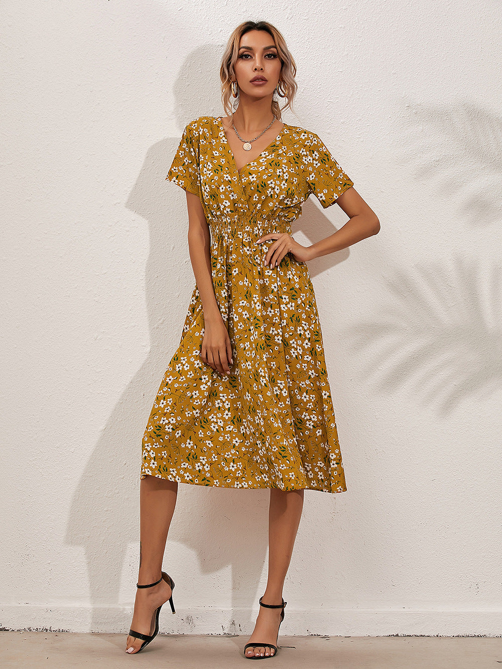 GipFltreds | Stunning Summer Dress with Floral Prints for Events and Everyday Wear