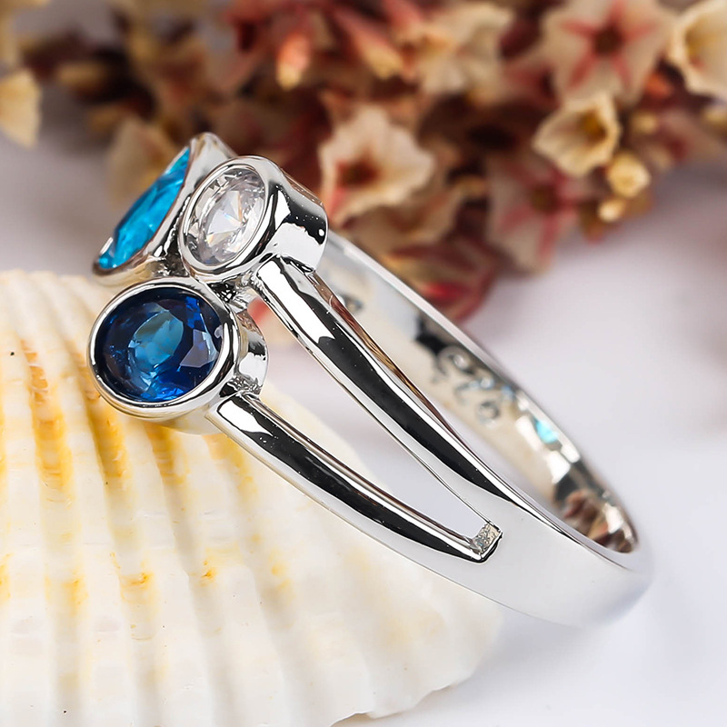Cassi - Blue Crystal Ring in Stunning Vintage Design