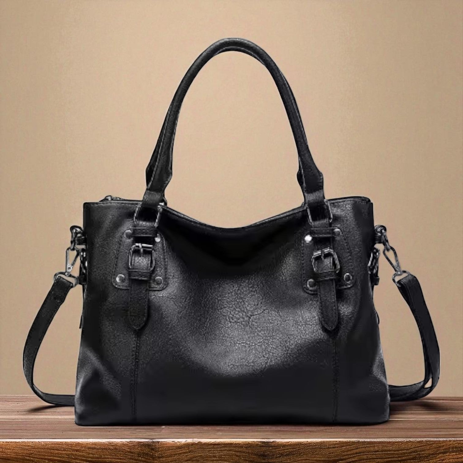 Elegant and Luxurious Shoulder Bag from Siena โ Perfect Style for Any Occasion