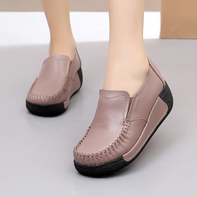 Stylish flat orthopedic moccasins for women for maximum comfort