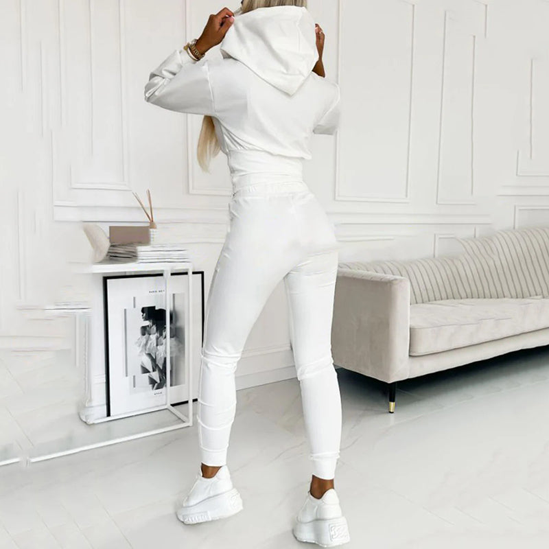 Moriah - Elegant Outer Jacket with Unique Emblem and Fashionable Hood Corner