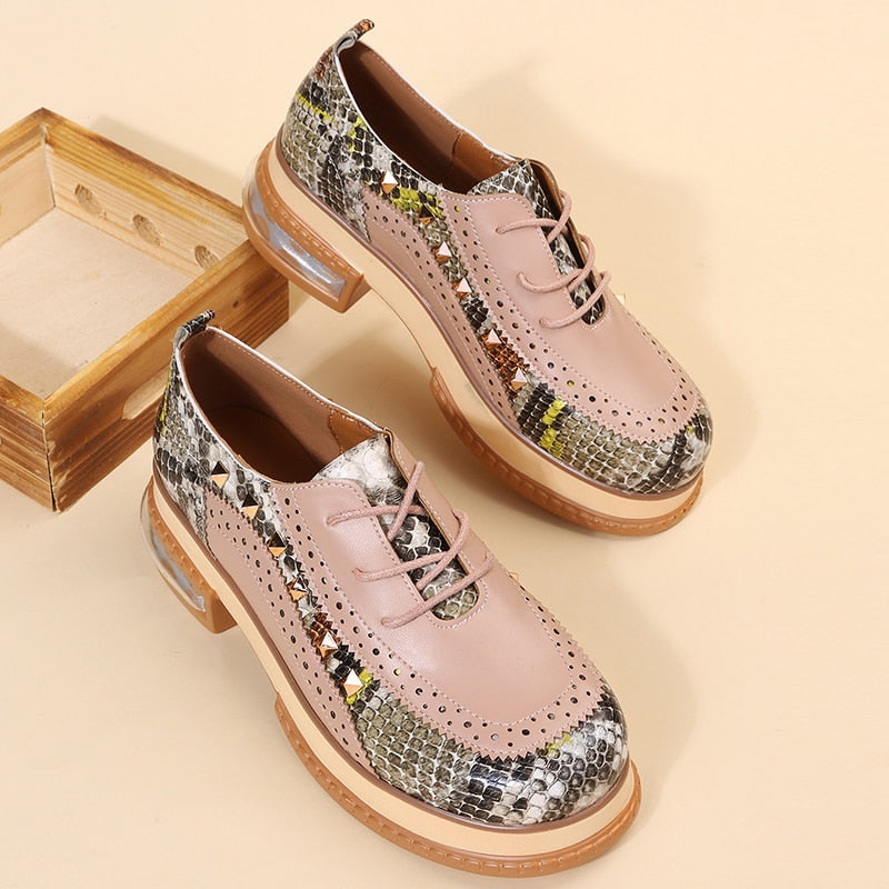 Orthopedic Mules in Vintage British Style for Comfortable Elegant Wear