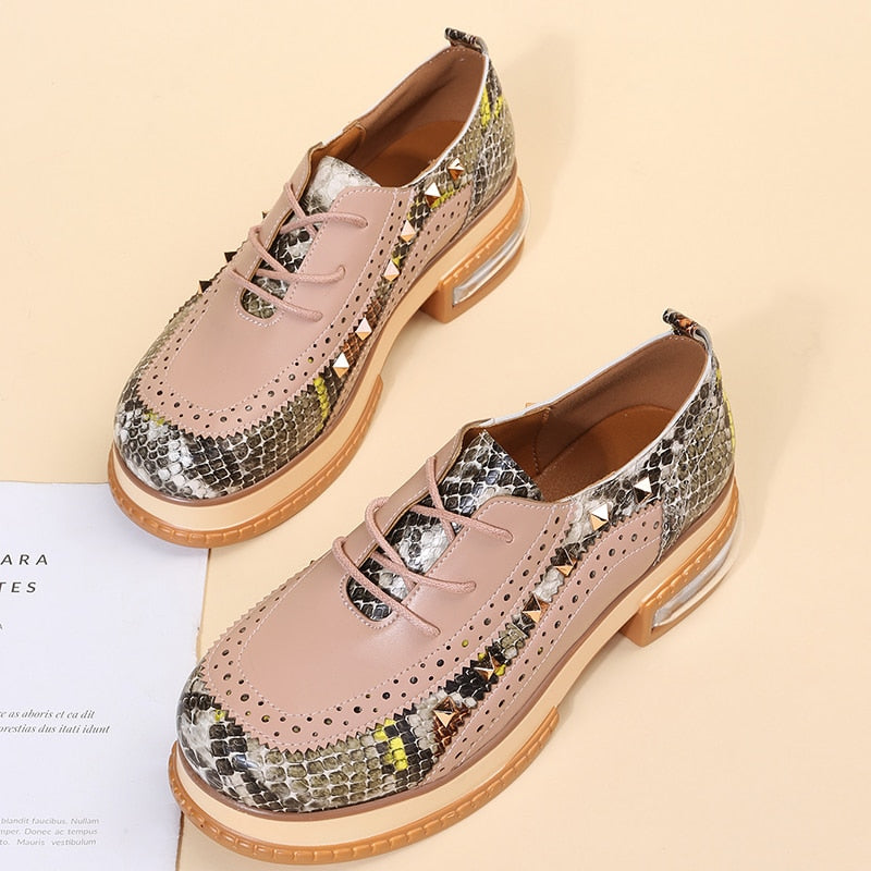 Orthopedic Mules in Vintage British Style for Comfortable Elegant Wear