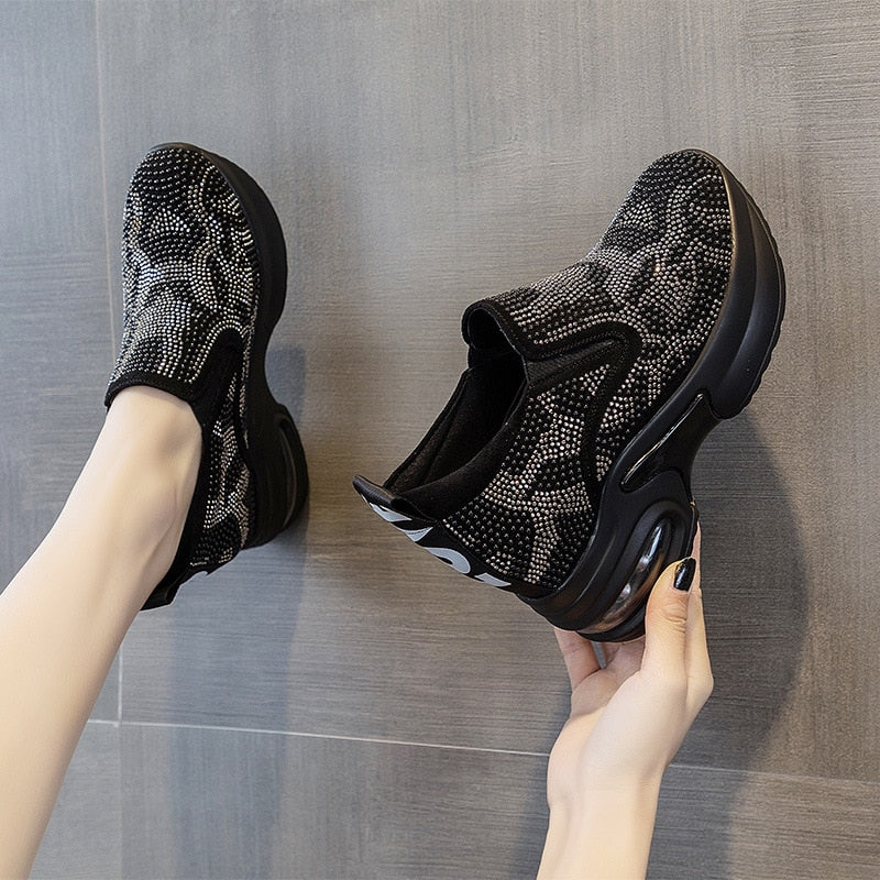 Elegant orthopedic platform shoes for women - Sinora, comfort and perfect style