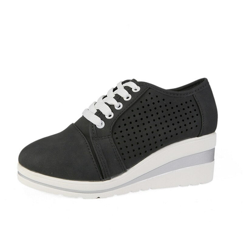 Orthopedic shoes with a special design and Sadma reinforcement for comfort and optimal support