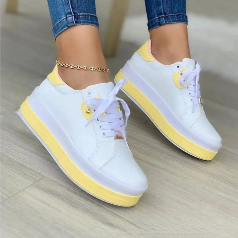 Comfortable orthotic shoes with a platform for easy and comfortable walking