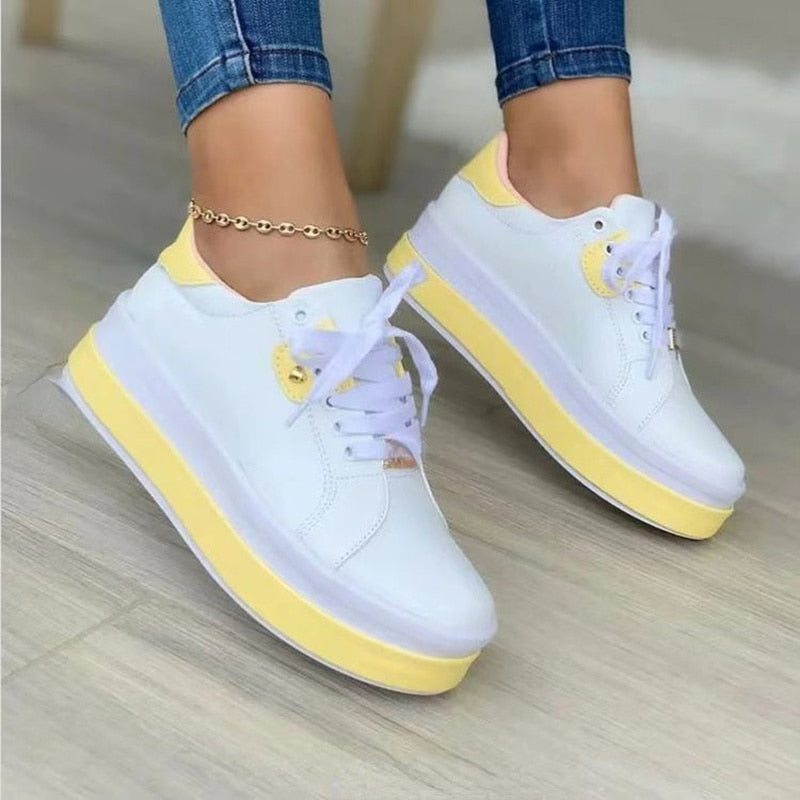 Comfortable orthotic shoes with a platform for easy and comfortable walking