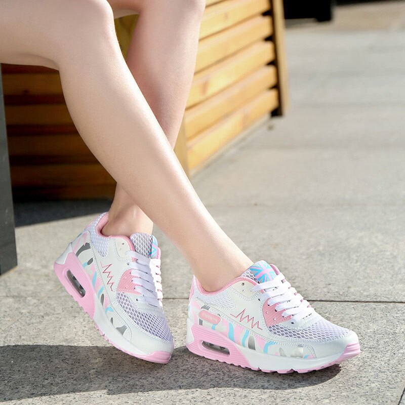 Orthopedic Comfortable and Practical Walking Shoes for a Simple and Loved Style