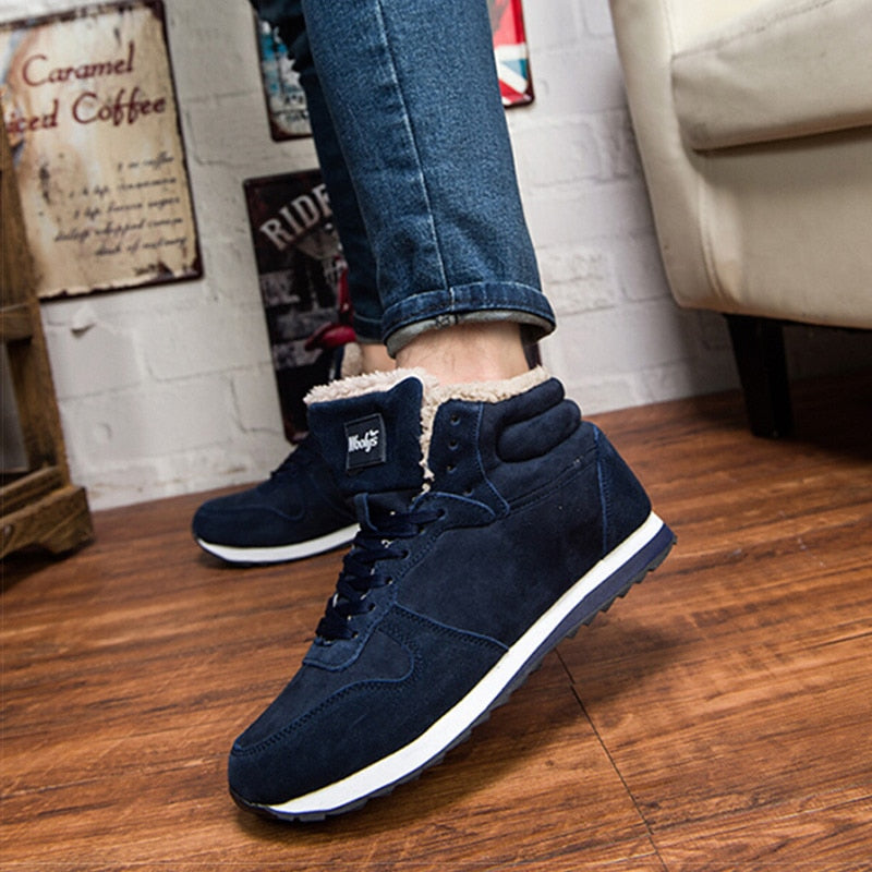 Fashionable sports shoes with black and blue faux fur for men and women - unbeatable comfort and style