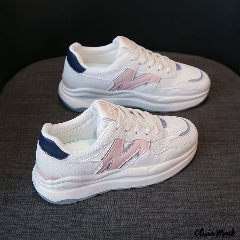 Fashionable sports shoes for maximum comfort in every activity