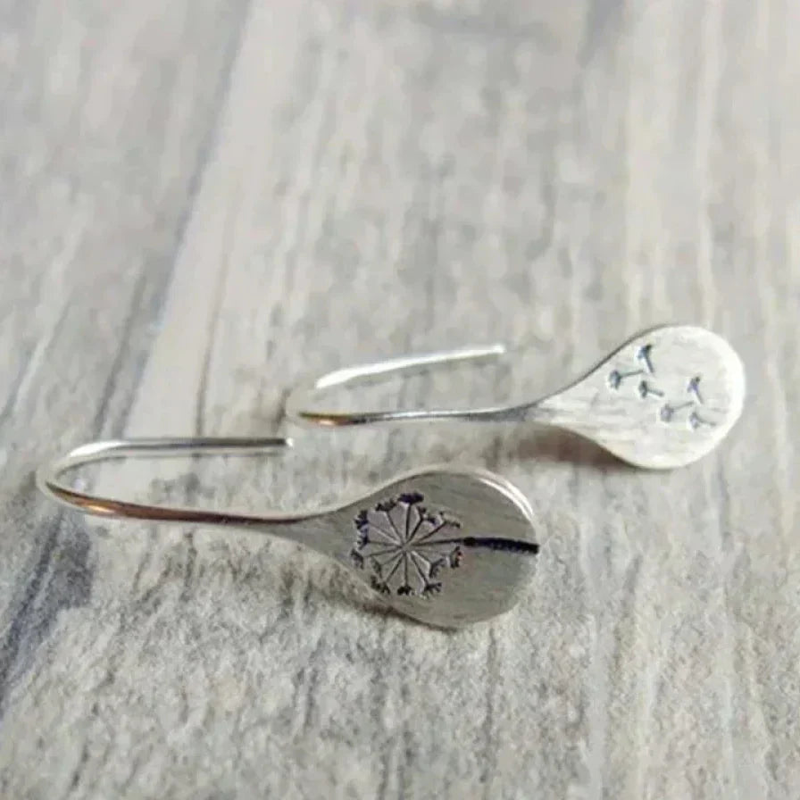Pluma β Elegant Floral Leaf Earrings in Luxury Silver