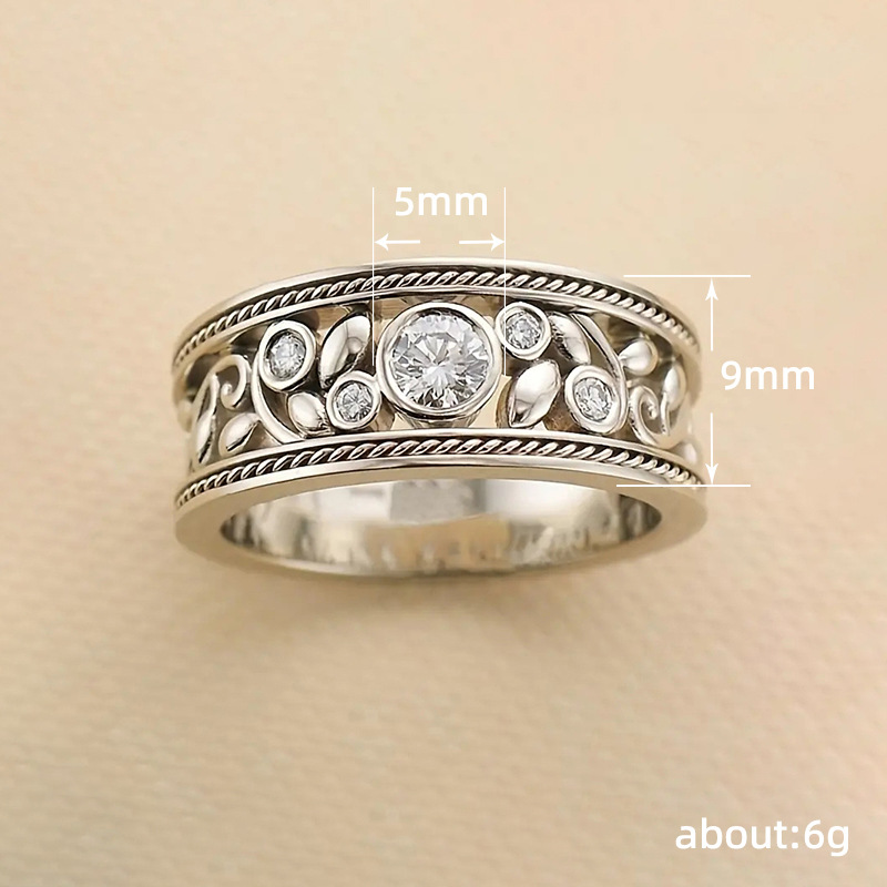 Elegant wig with a silver ring and stunning vintage-style zirconia
