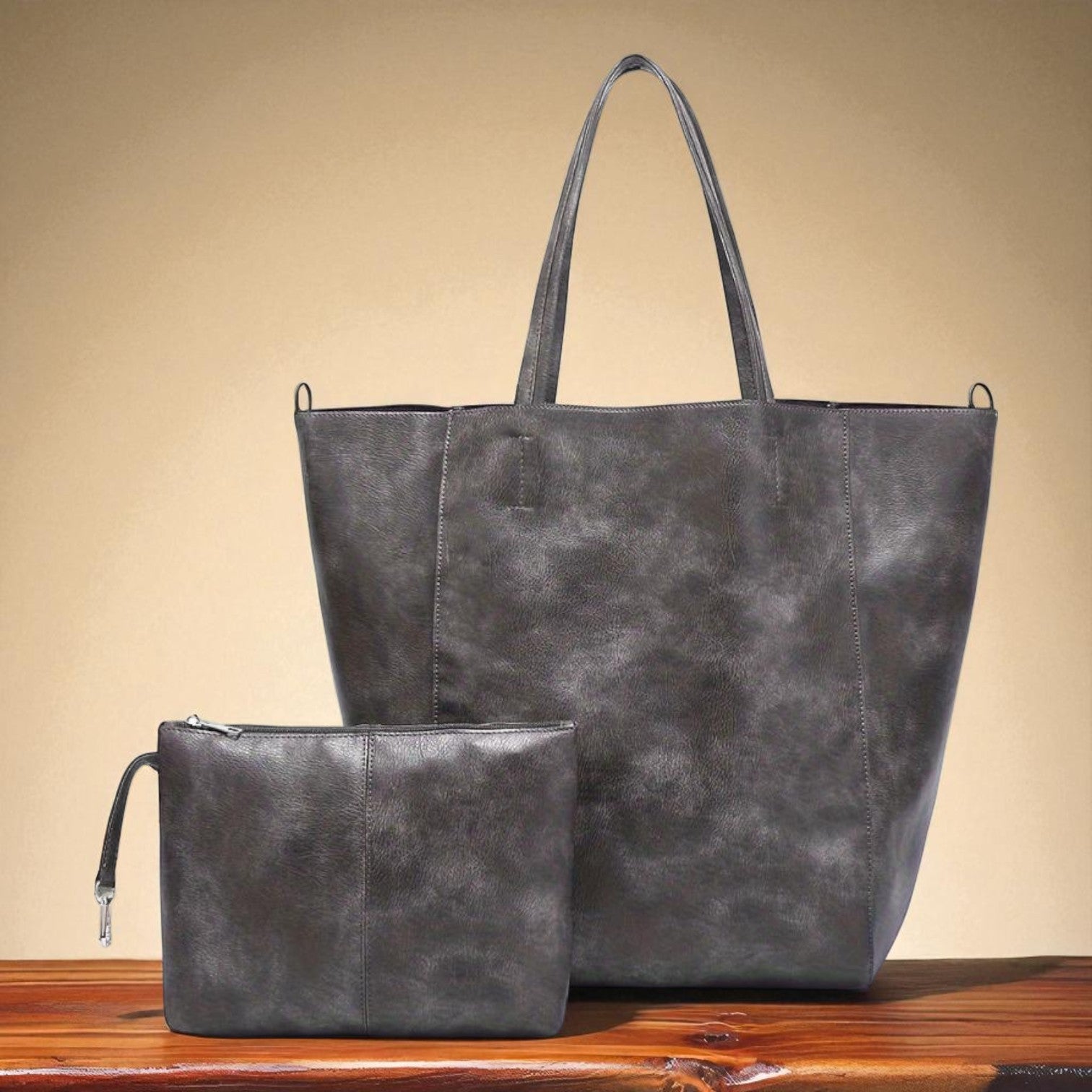Renee's Large Retro Shoulder Bag - Style and Practicality Every Day