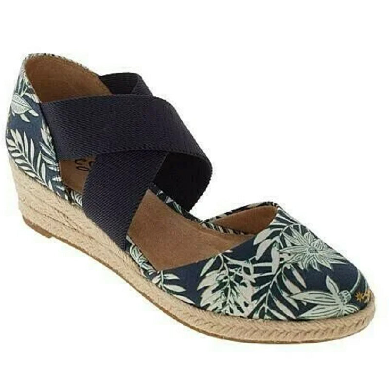 Orthopedic comfortable sandals with perfect support and an unforgettable sense of well-being