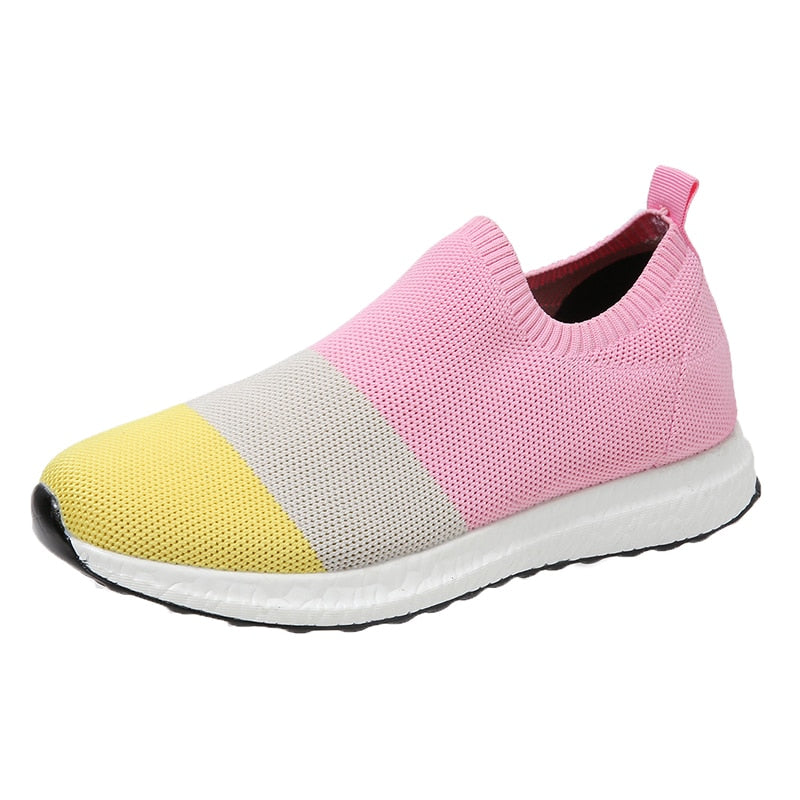 Breathable orthopedic sandals for women with loop straps for comfortable and illuminated design