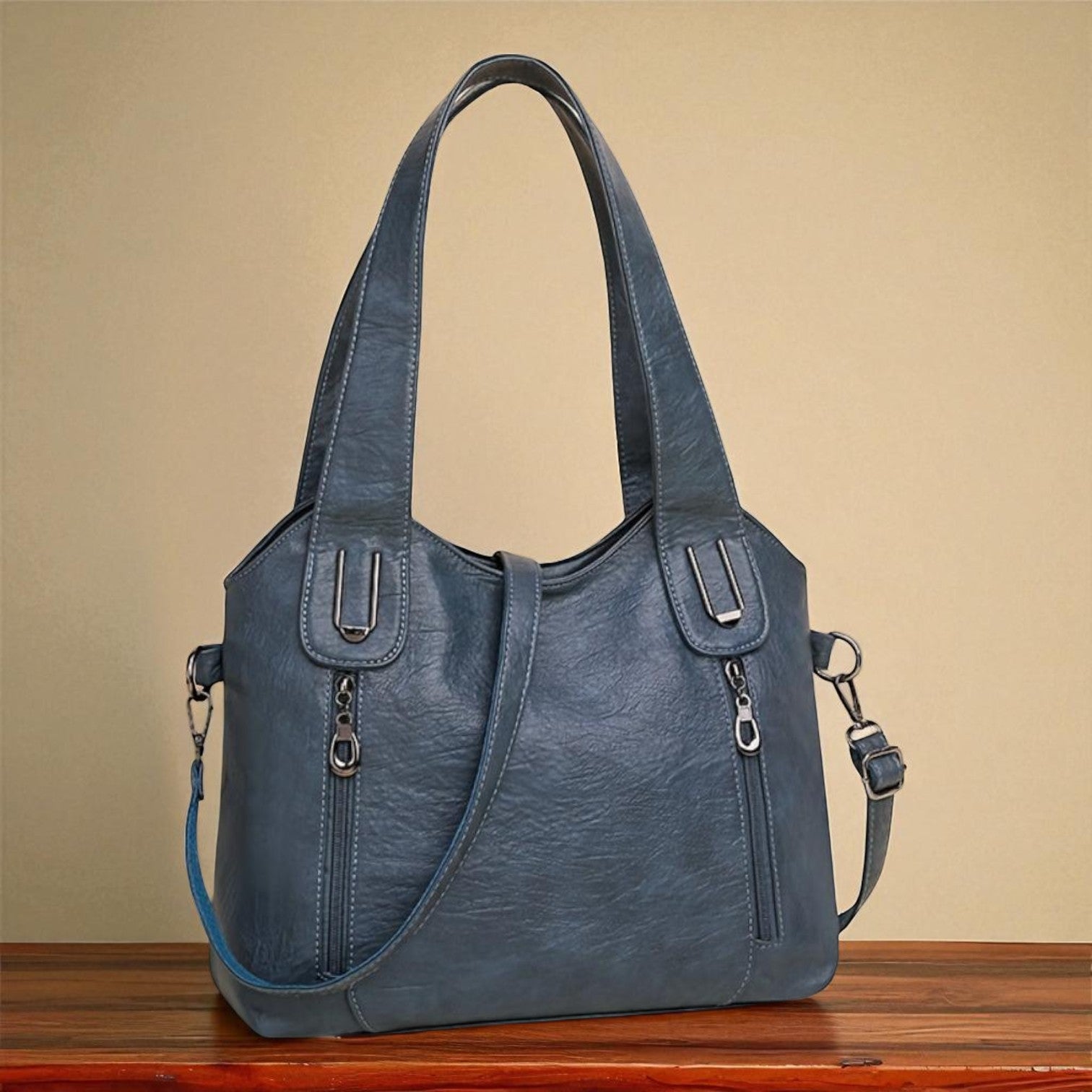 Elegant Retro Shoulder Bag for Women with Fashionable Wallet