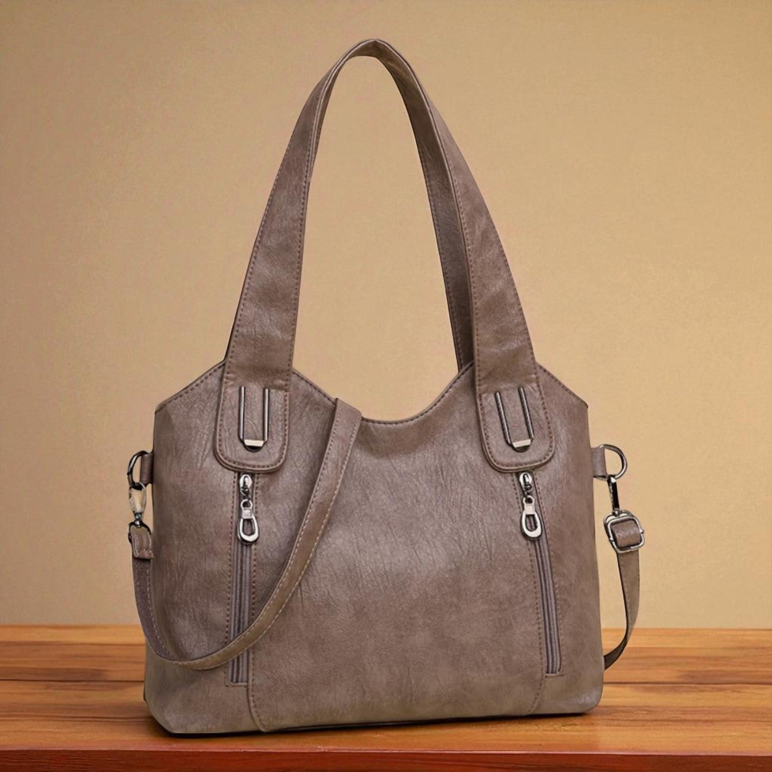 Elegant Retro Shoulder Bag for Women with Fashionable Wallet