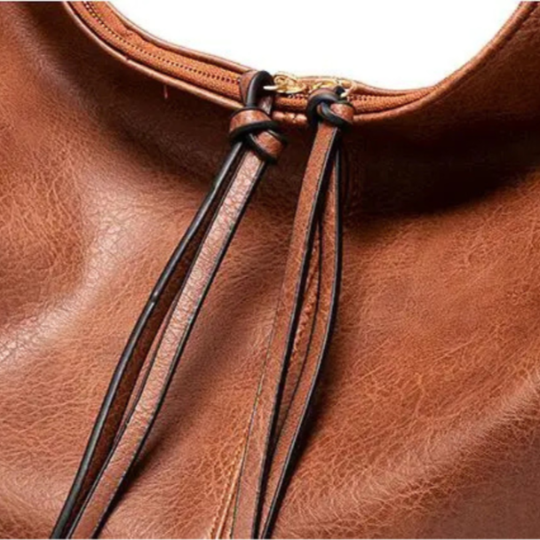 Vintage Classic Mini Bag - Timeless Style and Elegance