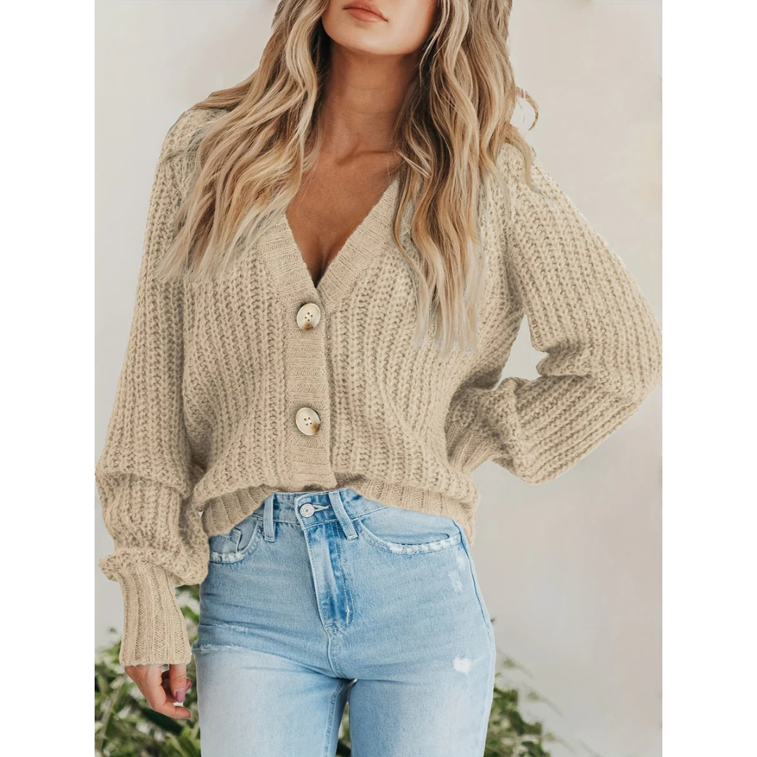Long Elegant Women's Knit Jacket with Buttons and Soft Fleece Lining for Maximum Comfort