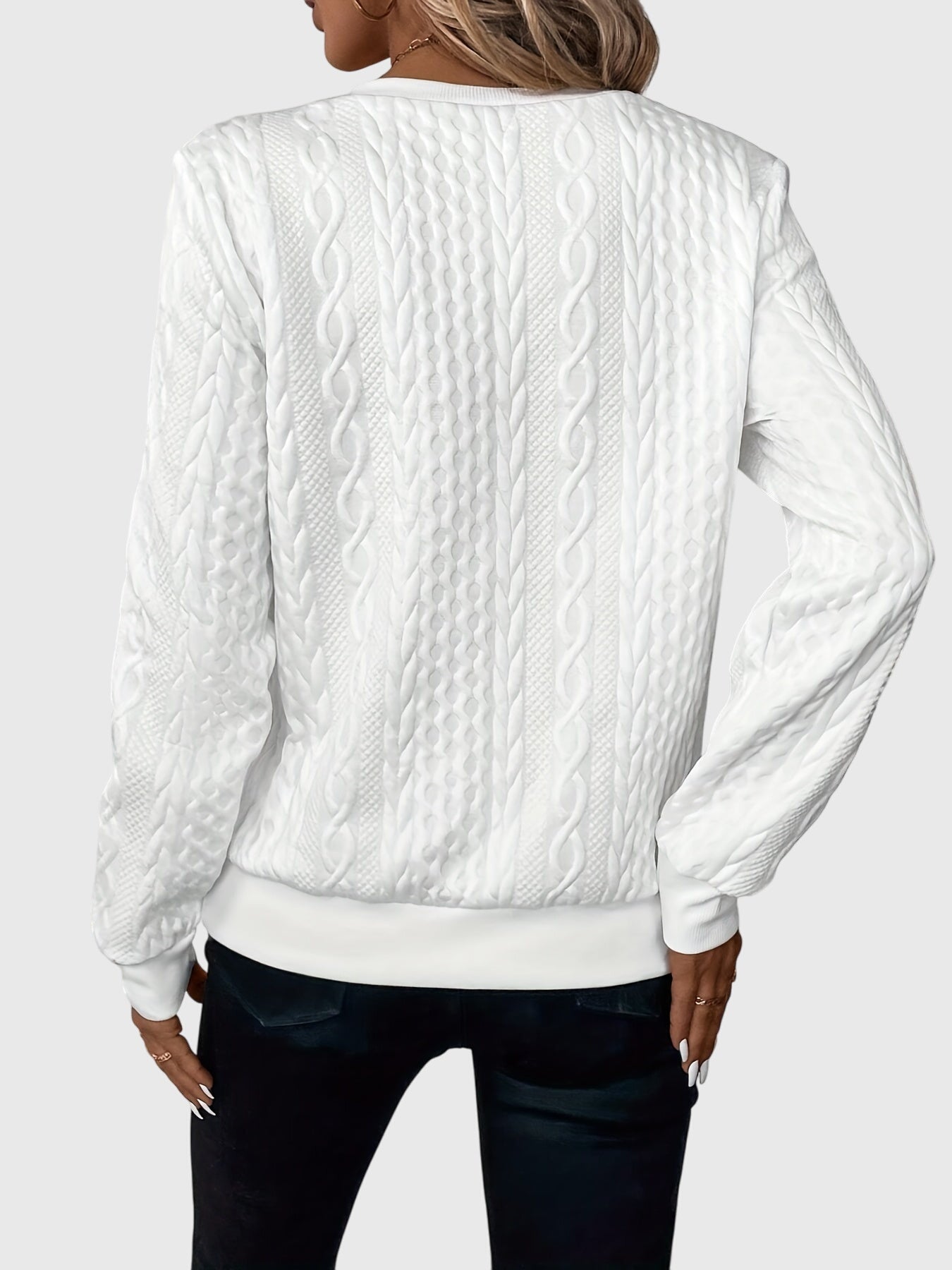 Elegant sweater with zipper for everyday stylish wear